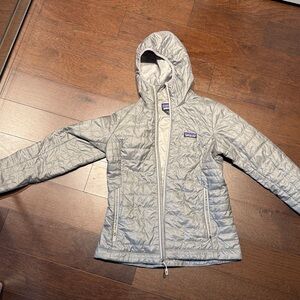 Patagonia Light Gray Quilted Hooded Jacket